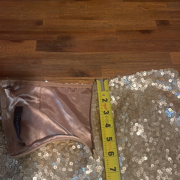 EUC Shelli‎ Segal Gold sequin pencil skirt - size 6 - Picture 10 of 11